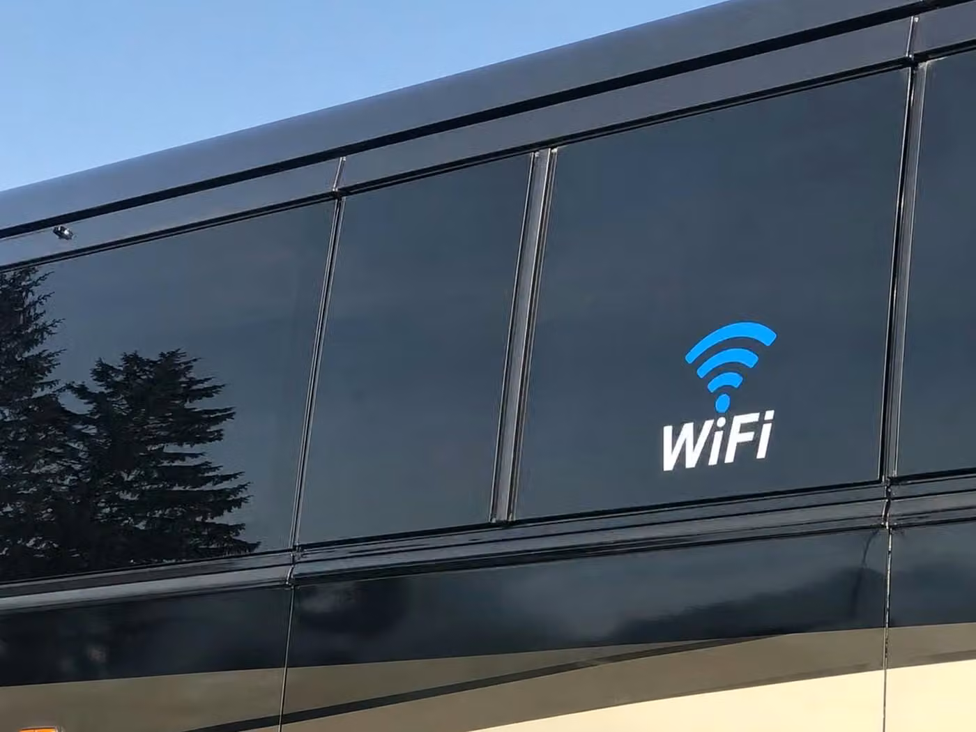 suisun city 20 passenger minibus wifi