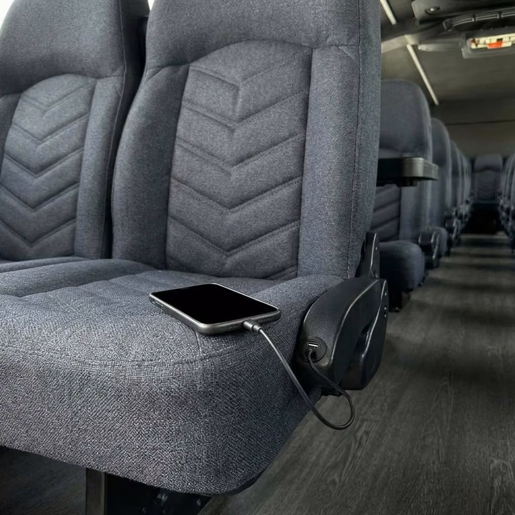 suisun city 25 passenger minibus usb charging