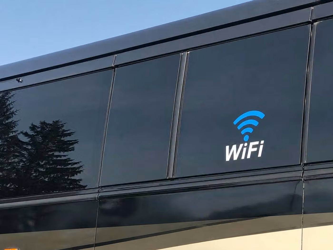 suisun city 25 passenger minibus wifi