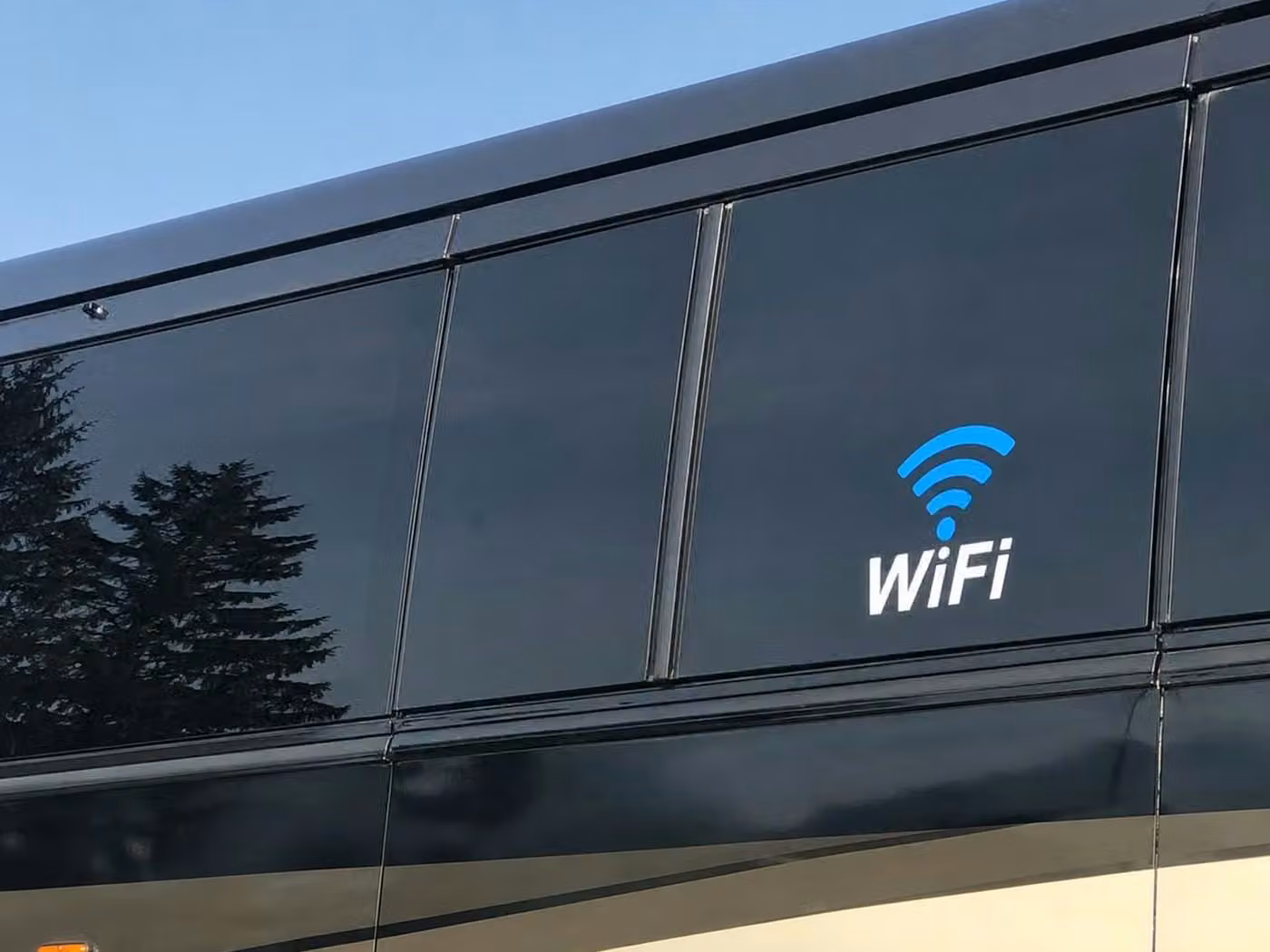 suisun city 30 passenger minibus wifi