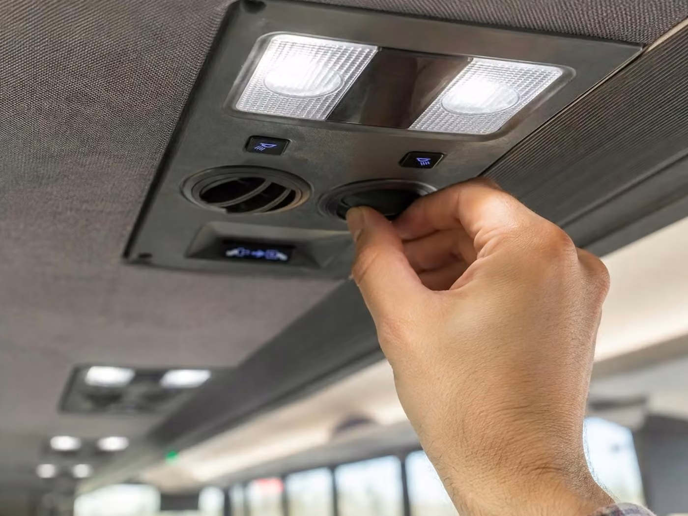 suisun city 35 passenger minibus air conditioning