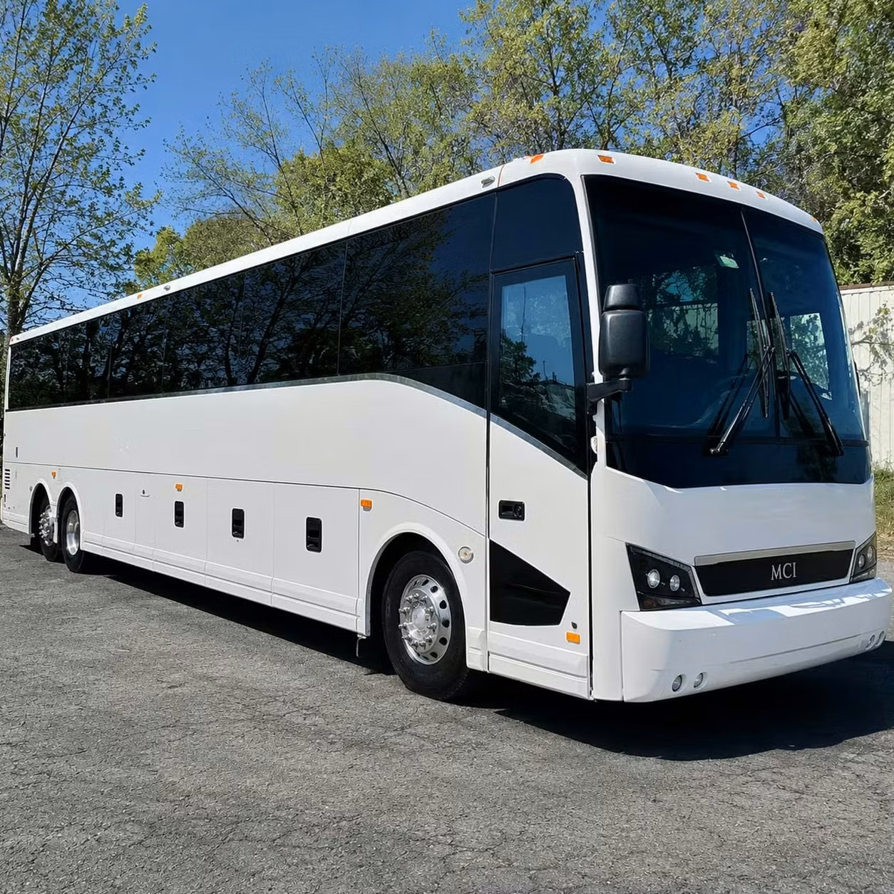 suisun city bus rentals for corporate meetings and team dinners
