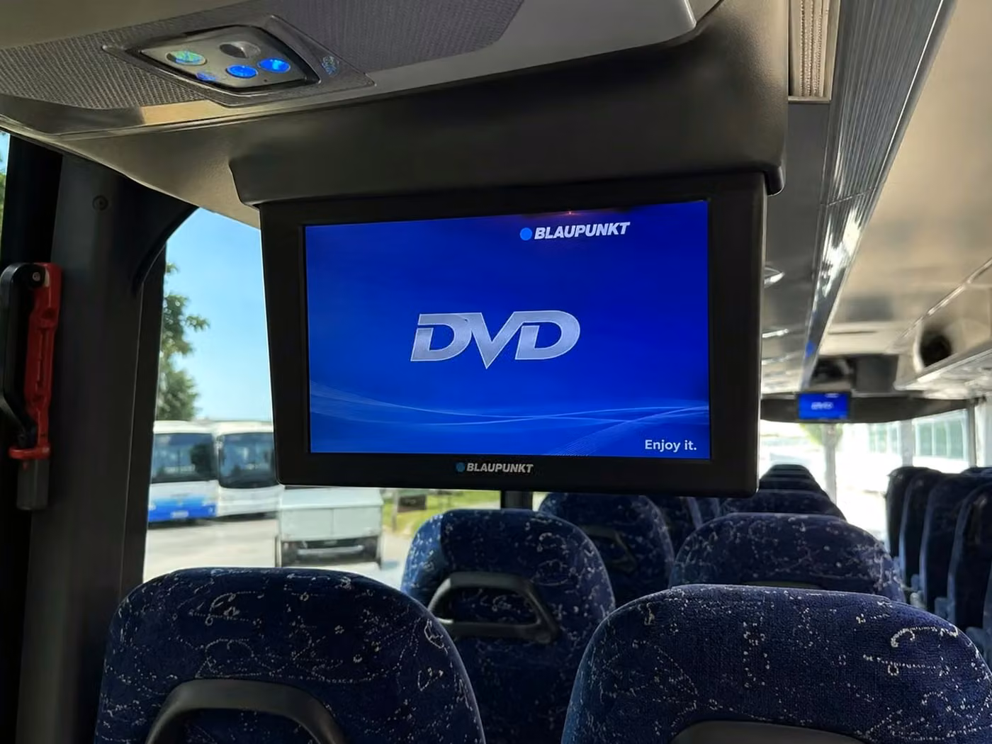 suisun city charter bus tv monitors