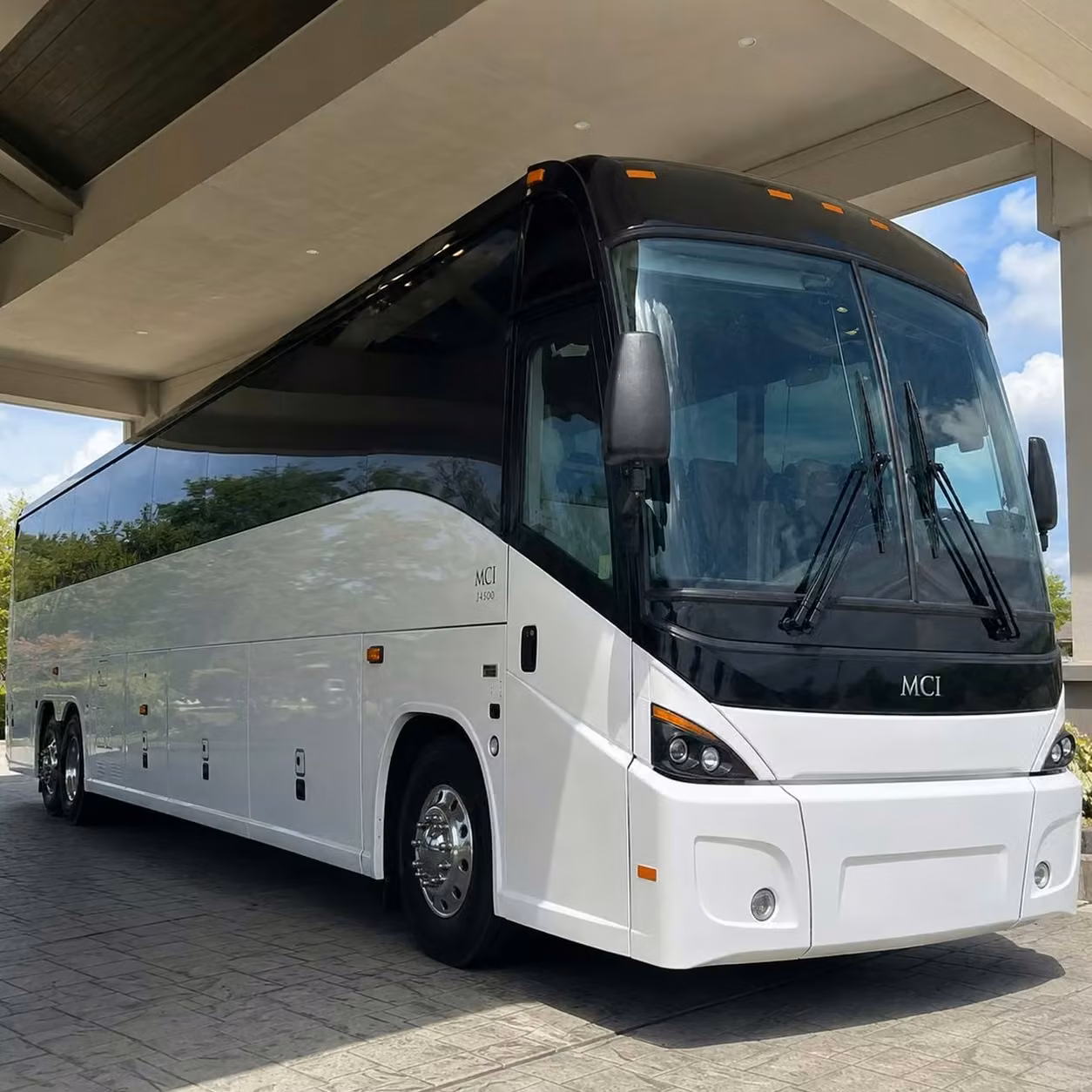 suisun city unmarked suisun city government shuttles with tinted windows